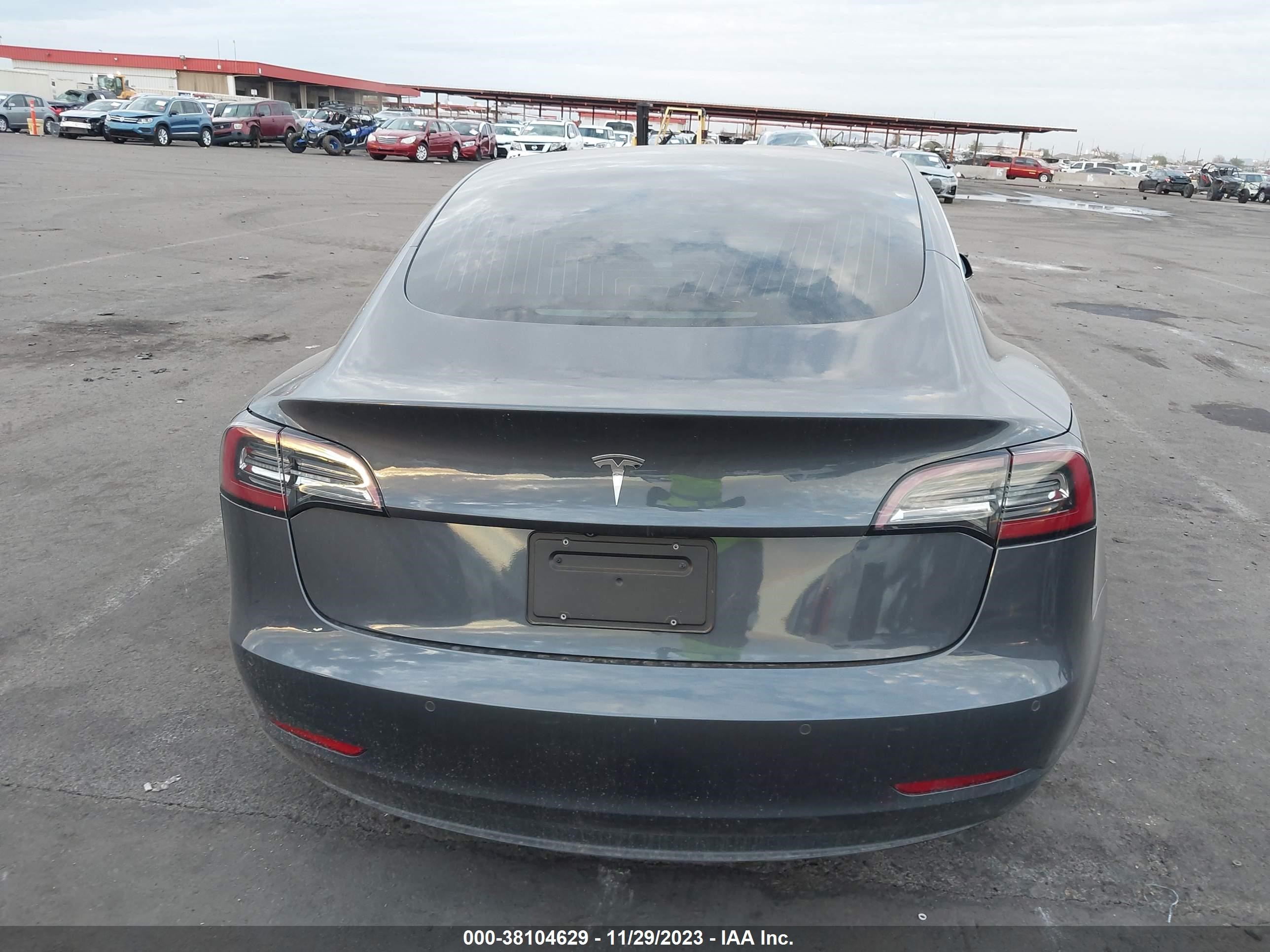 Photo 14 VIN: 5YJ3E1EA6JF052323 - TESLA MODEL 3 