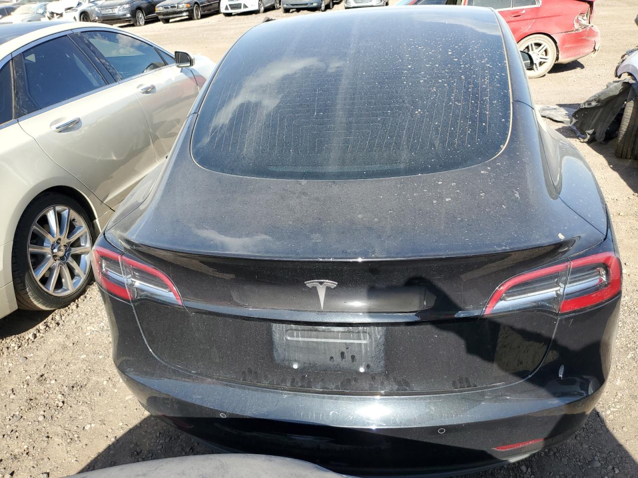 Photo 5 VIN: 5YJ3E1EA6JF053746 - TESLA MODEL 3 