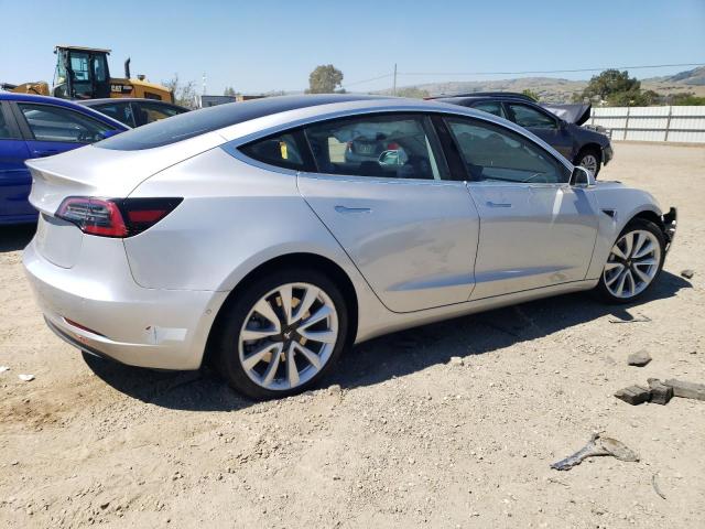 Photo 2 VIN: 5YJ3E1EA6JF060812 - TESLA MODEL 3 