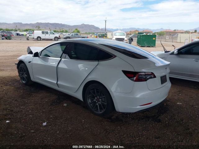 Photo 2 VIN: 5YJ3E1EA6JF162160 - TESLA MODEL 3 