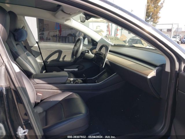 Photo 4 VIN: 5YJ3E1EA6JF176186 - TESLA MODEL 3 