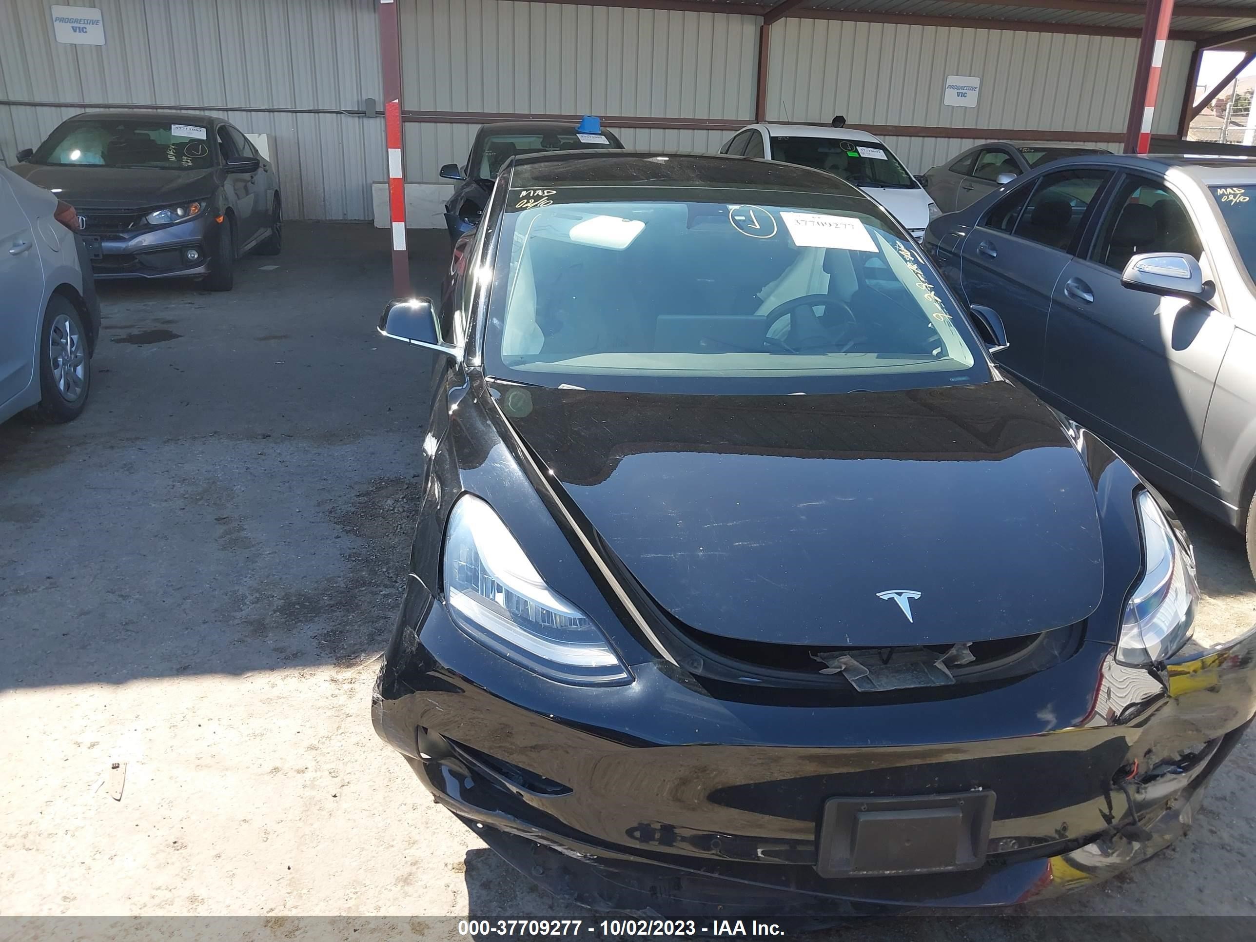 Photo 9 VIN: 5YJ3E1EA6KF361677 - TESLA MODEL 3 