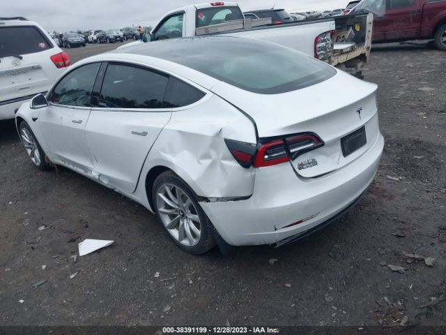 Photo 2 VIN: 5YJ3E1EA6KF397255 - TESLA MODEL 3 