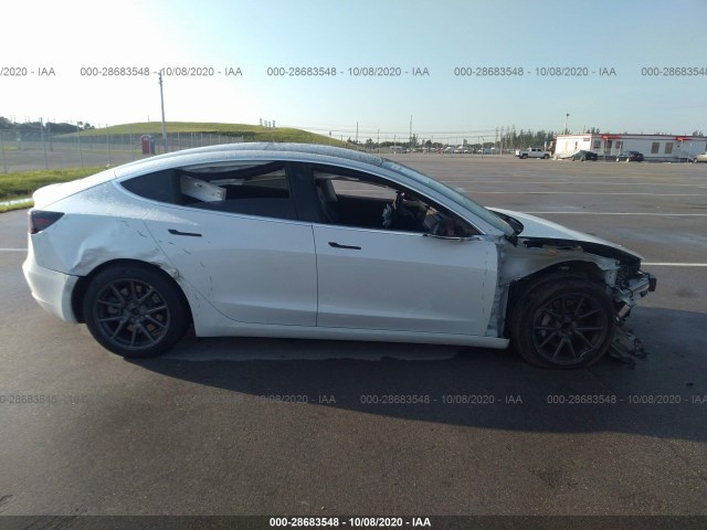 Photo 5 VIN: 5YJ3E1EA6KF483505 - TESLA MODEL 3 