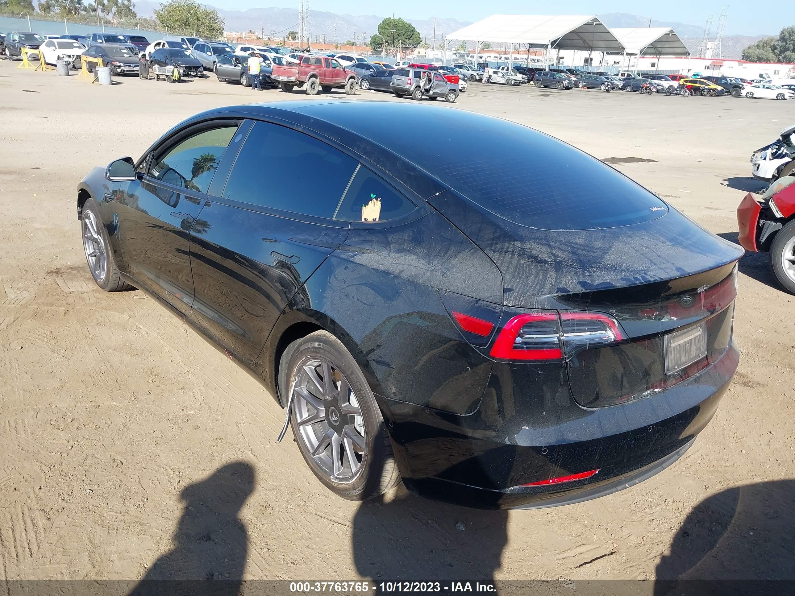 Photo 2 VIN: 5YJ3E1EA6MF030231 - TESLA MODEL 3 