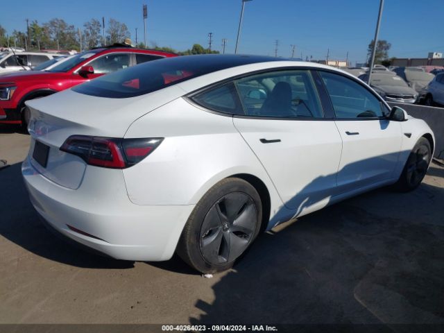 Photo 3 VIN: 5YJ3E1EA6MF076061 - TESLA MODEL 3 