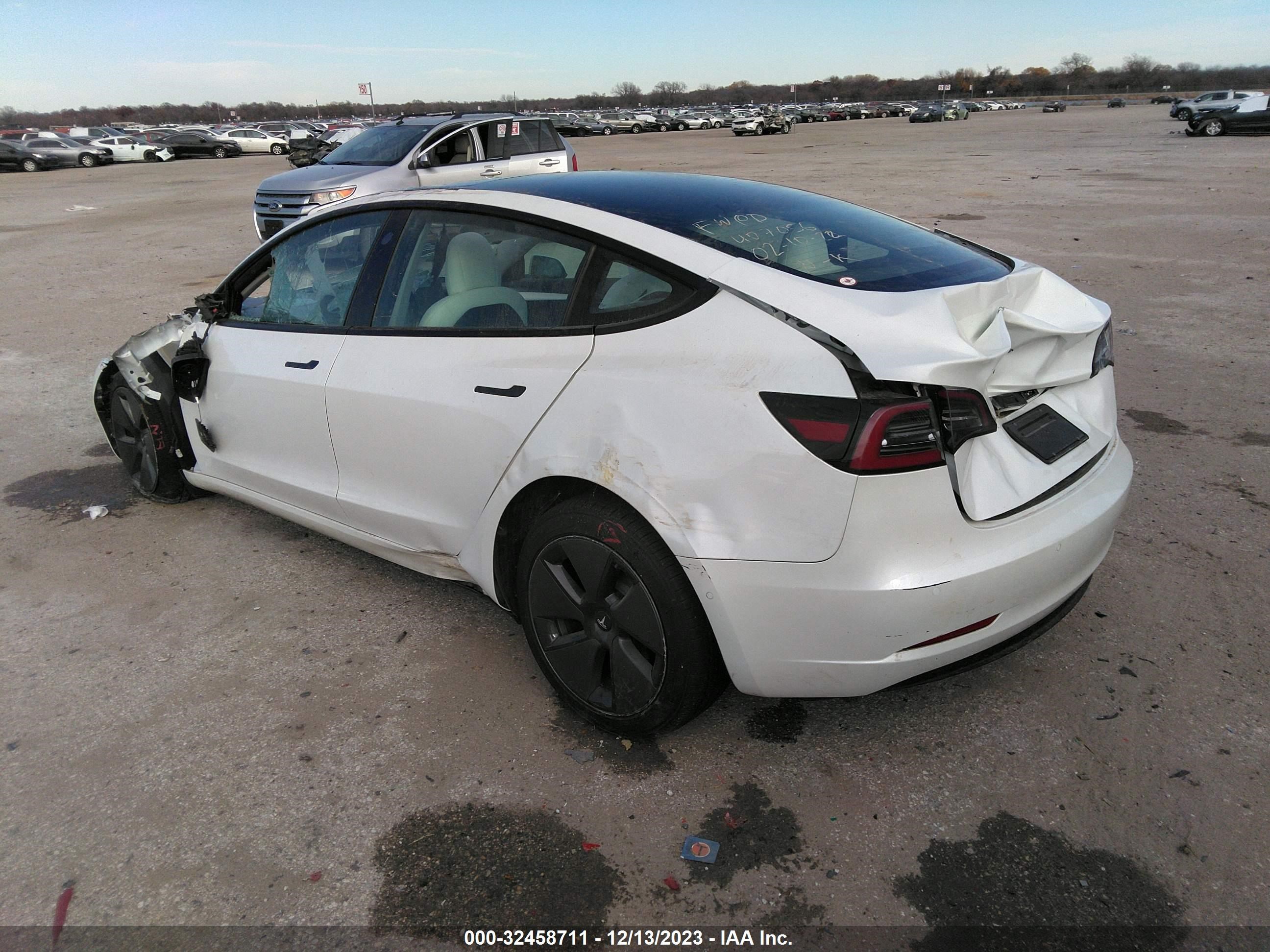 Photo 2 VIN: 5YJ3E1EA6MF995137 - TESLA MODEL 3 