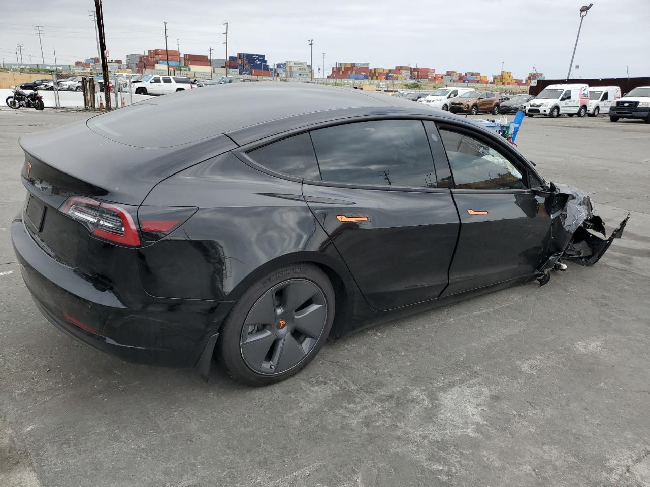 Photo 2 VIN: 5YJ3E1EA6NF148023 - TESLA MODEL 3 