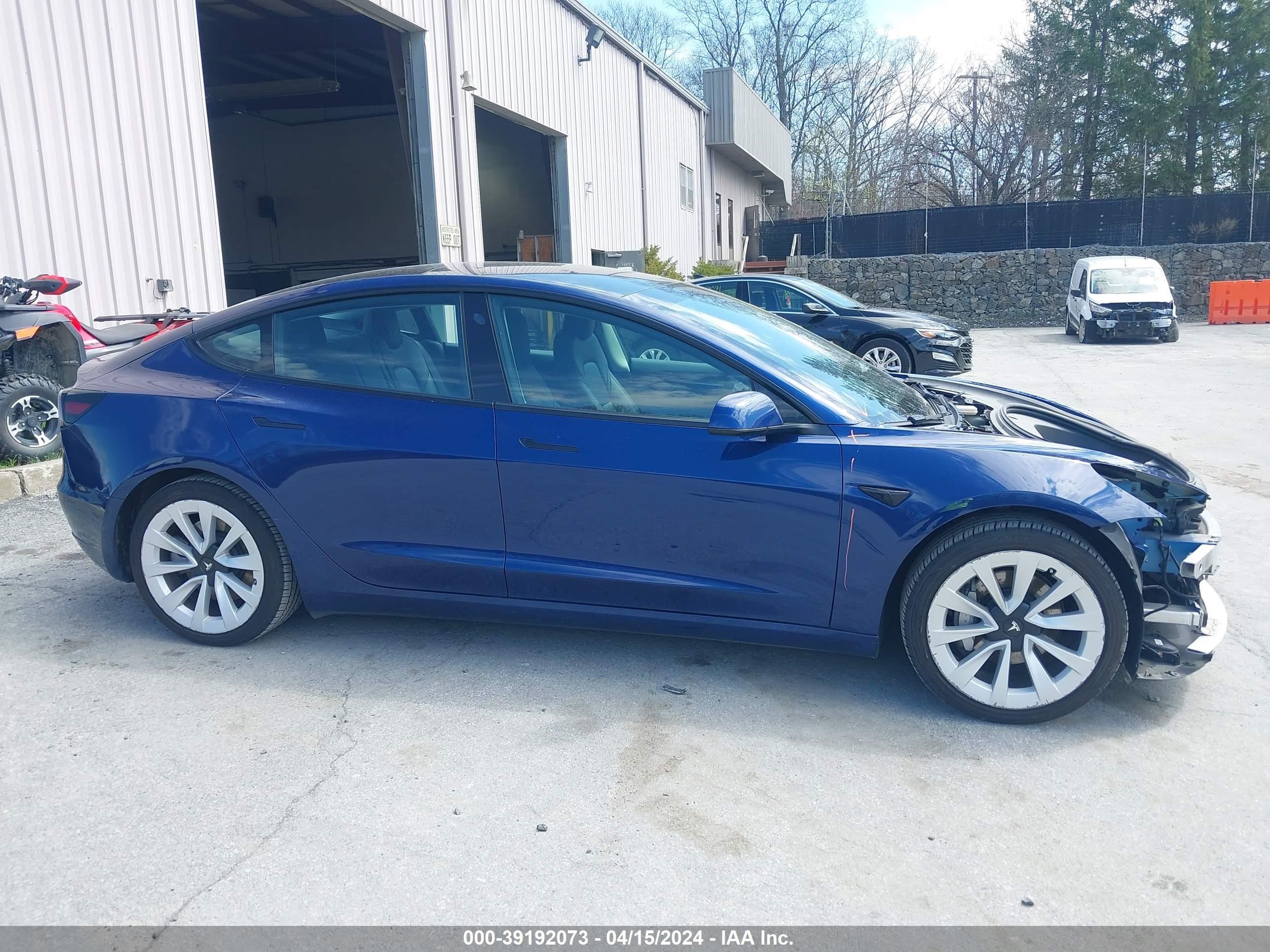 Photo 13 VIN: 5YJ3E1EA6NF286483 - TESLA MODEL 3 