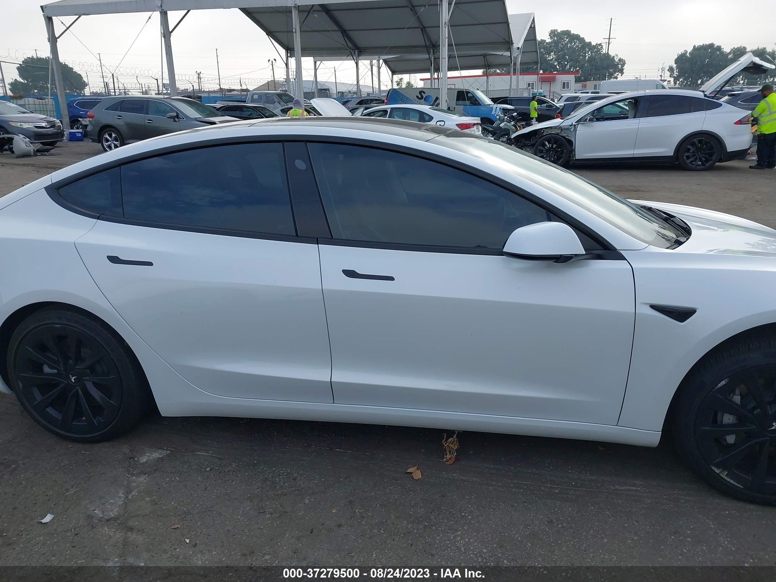 Photo 10 VIN: 5YJ3E1EA6NF297550 - TESLA MODEL 3 