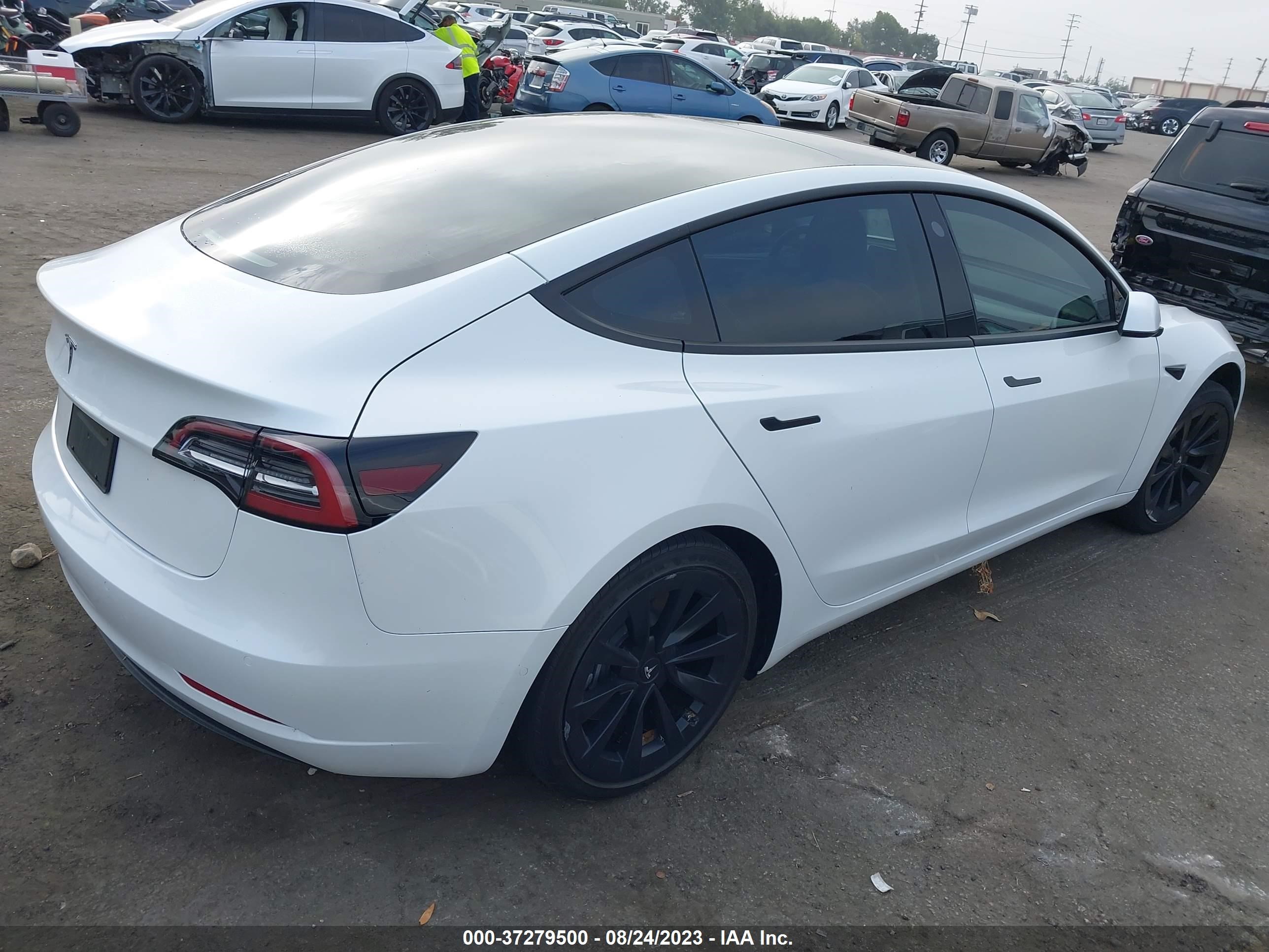 Photo 3 VIN: 5YJ3E1EA6NF297550 - TESLA MODEL 3 