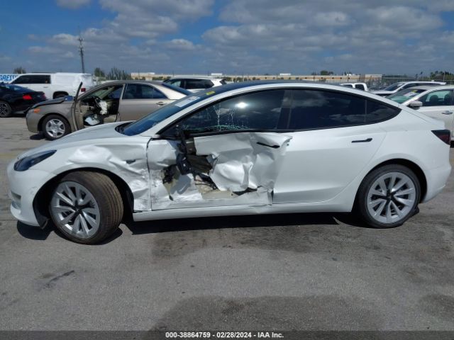 Photo 5 VIN: 5YJ3E1EA6NF344754 - TESLA MODEL 3 