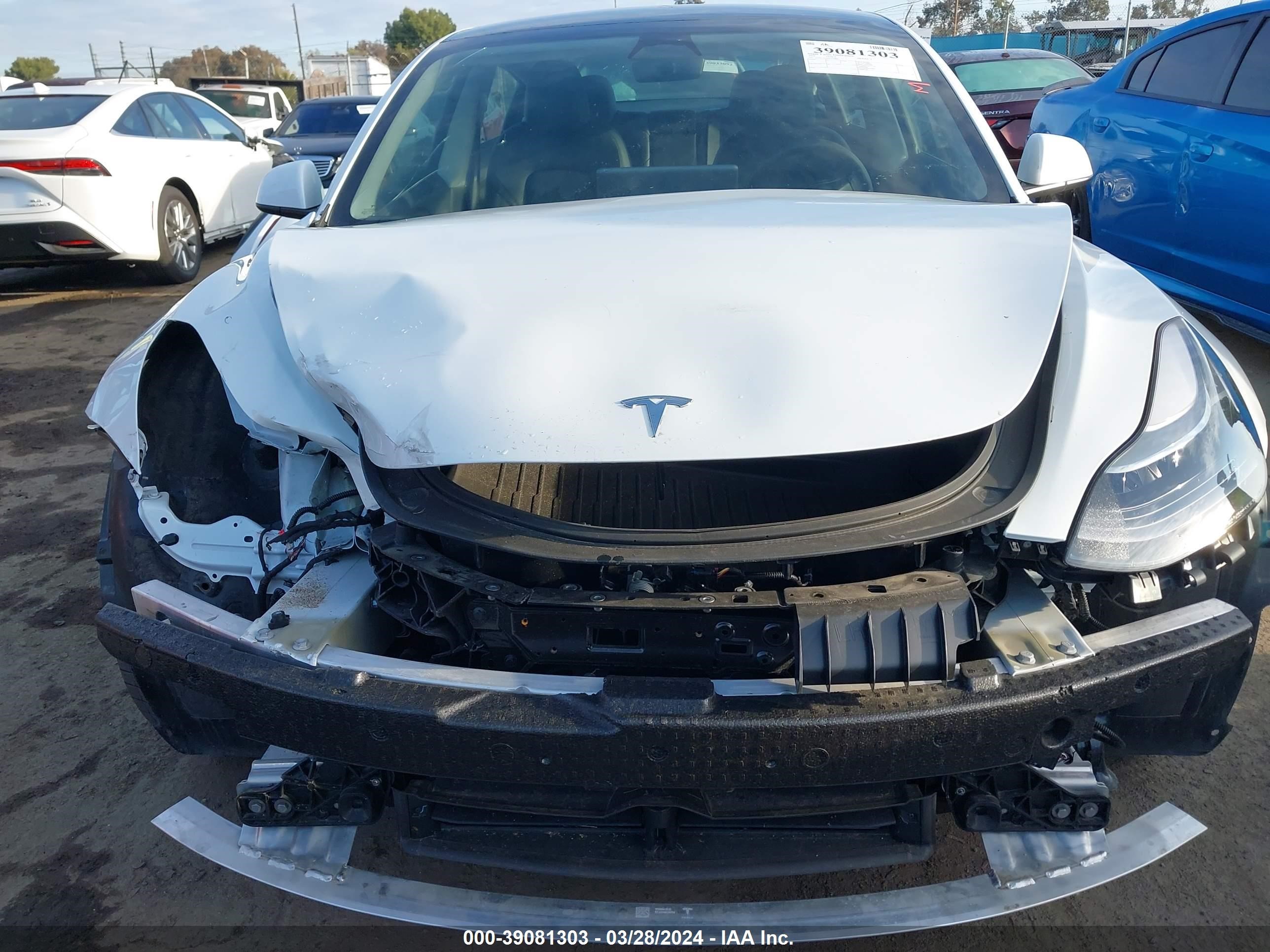 Photo 12 VIN: 5YJ3E1EA6NF375969 - TESLA MODEL 3 