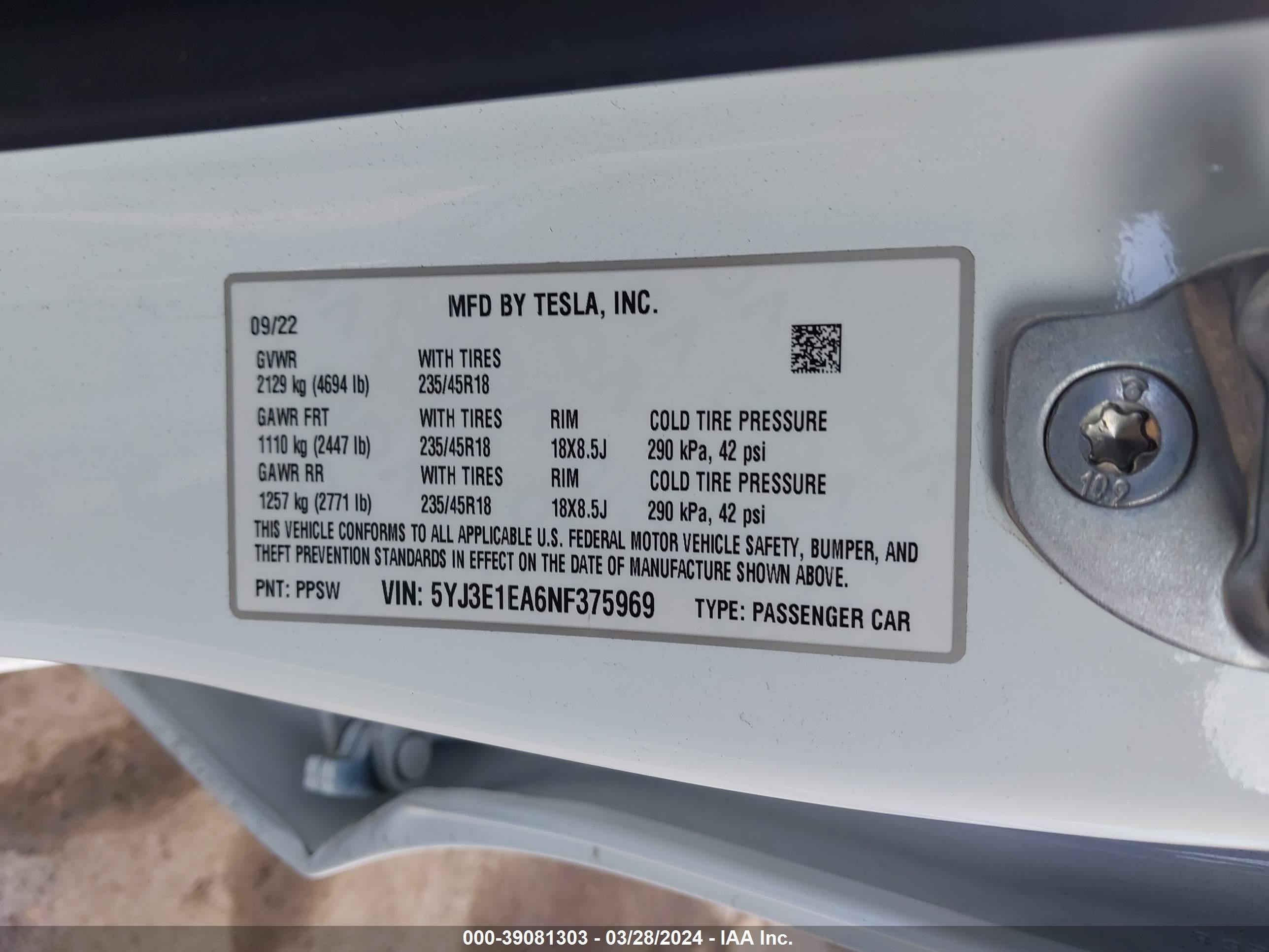 Photo 8 VIN: 5YJ3E1EA6NF375969 - TESLA MODEL 3 