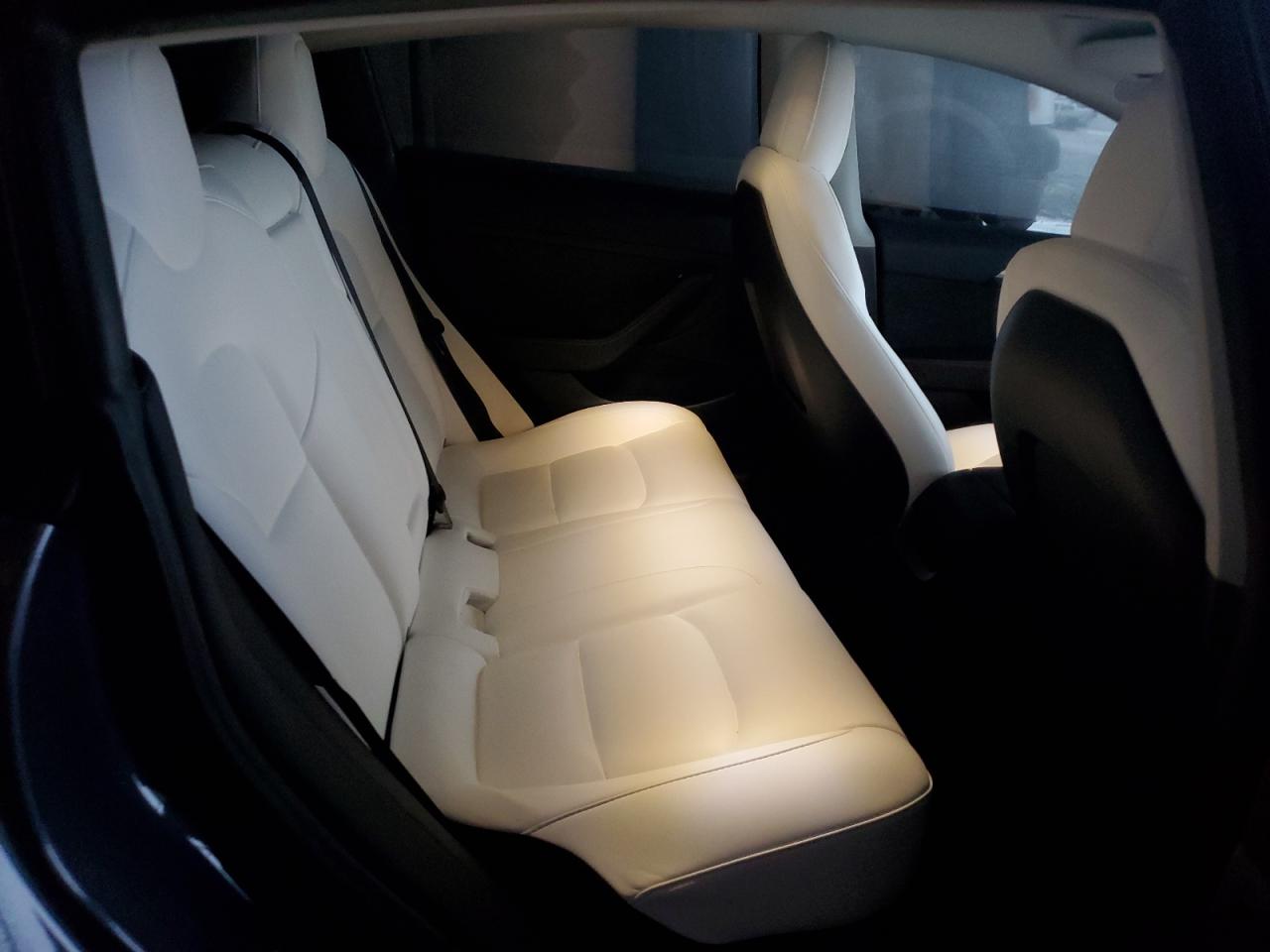 Photo 9 VIN: 5YJ3E1EA6PF420153 - TESLA MODEL 3 