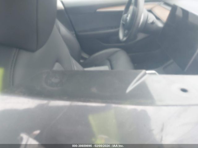 Photo 4 VIN: 5YJ3E1EA6PF420413 - TESLA MODEL 3 