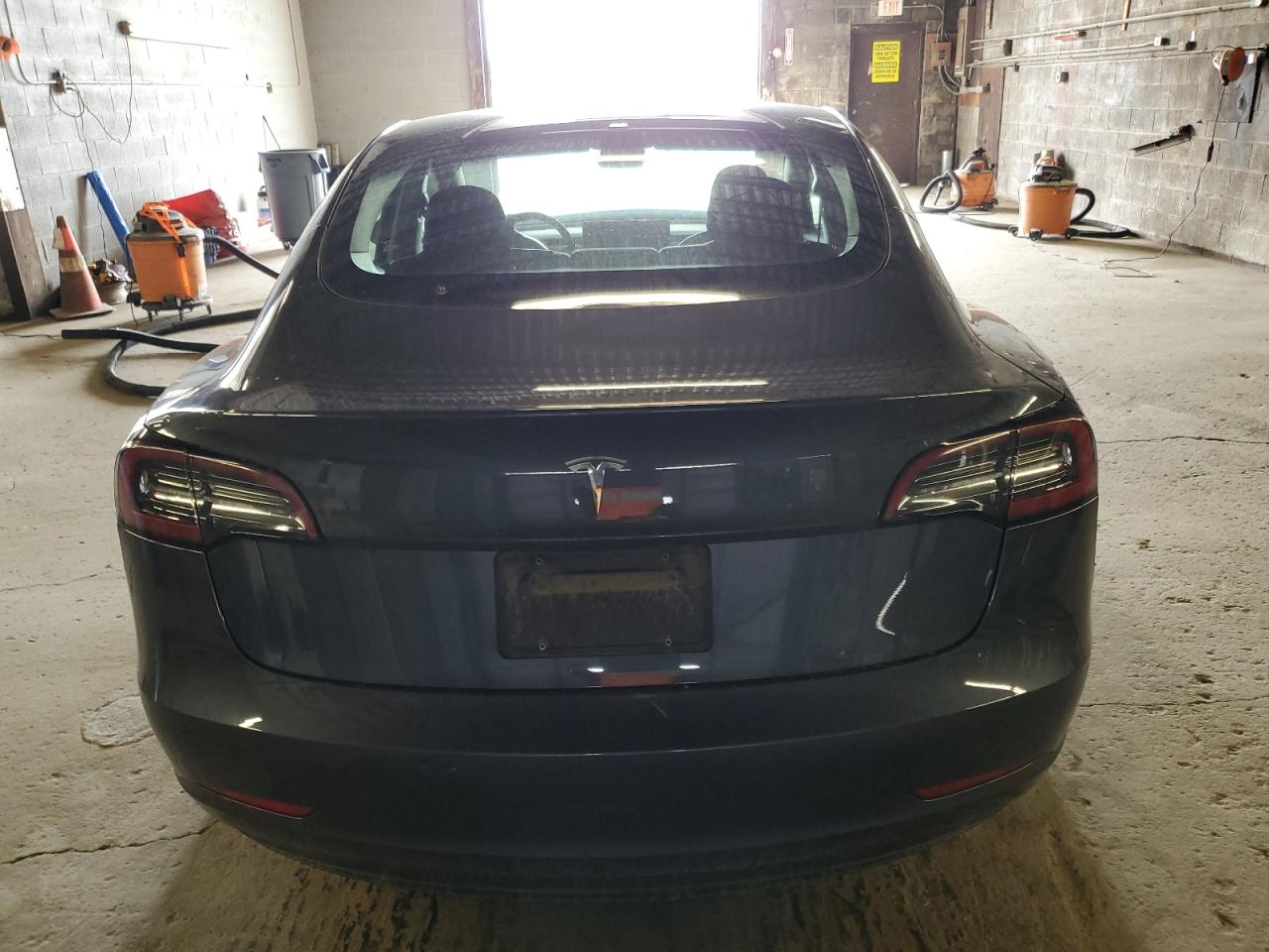 Photo 5 VIN: 5YJ3E1EA6PF428527 - TESLA MODEL 3 