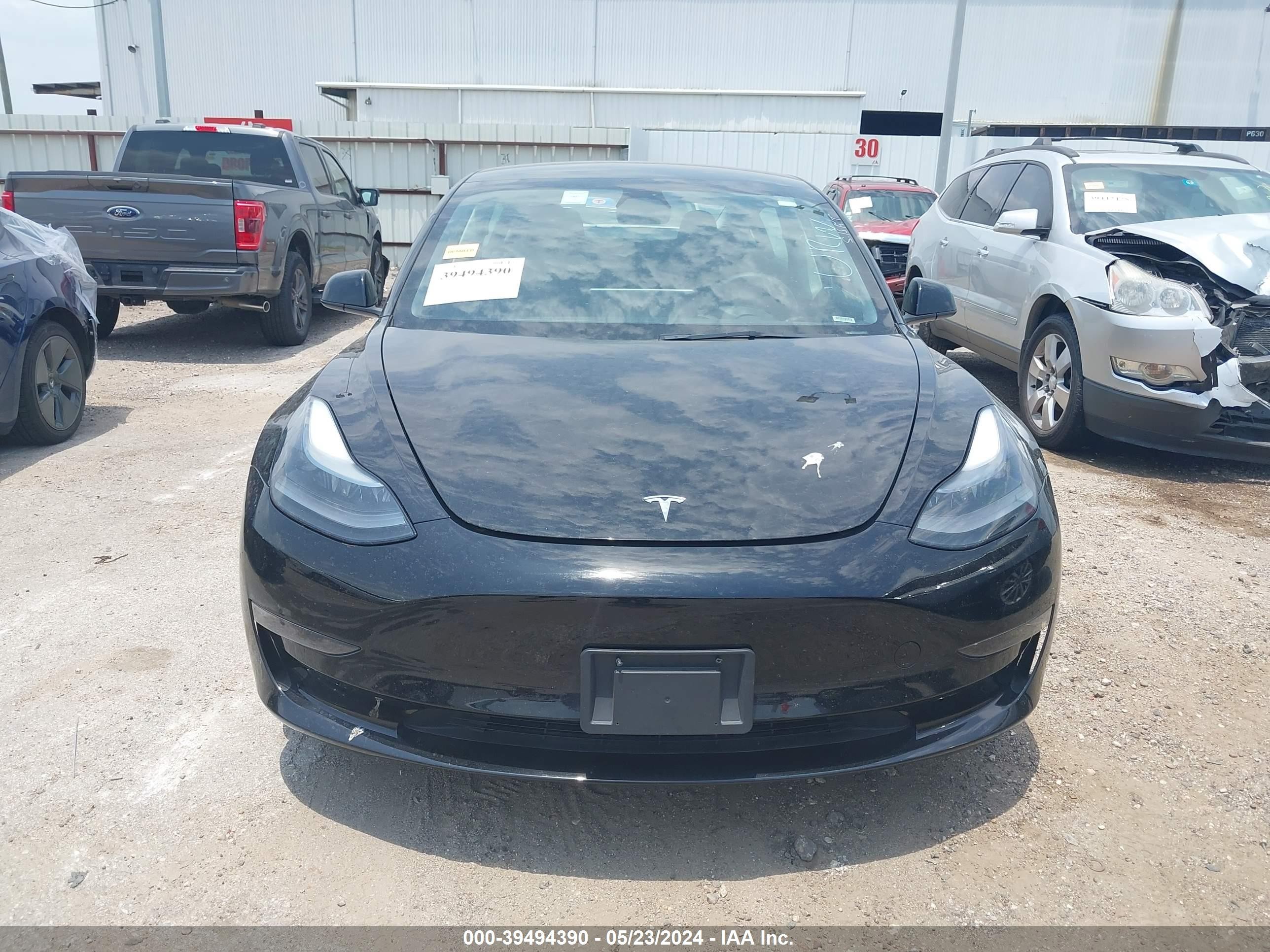 Photo 11 VIN: 5YJ3E1EA6PF437888 - TESLA MODEL 3 