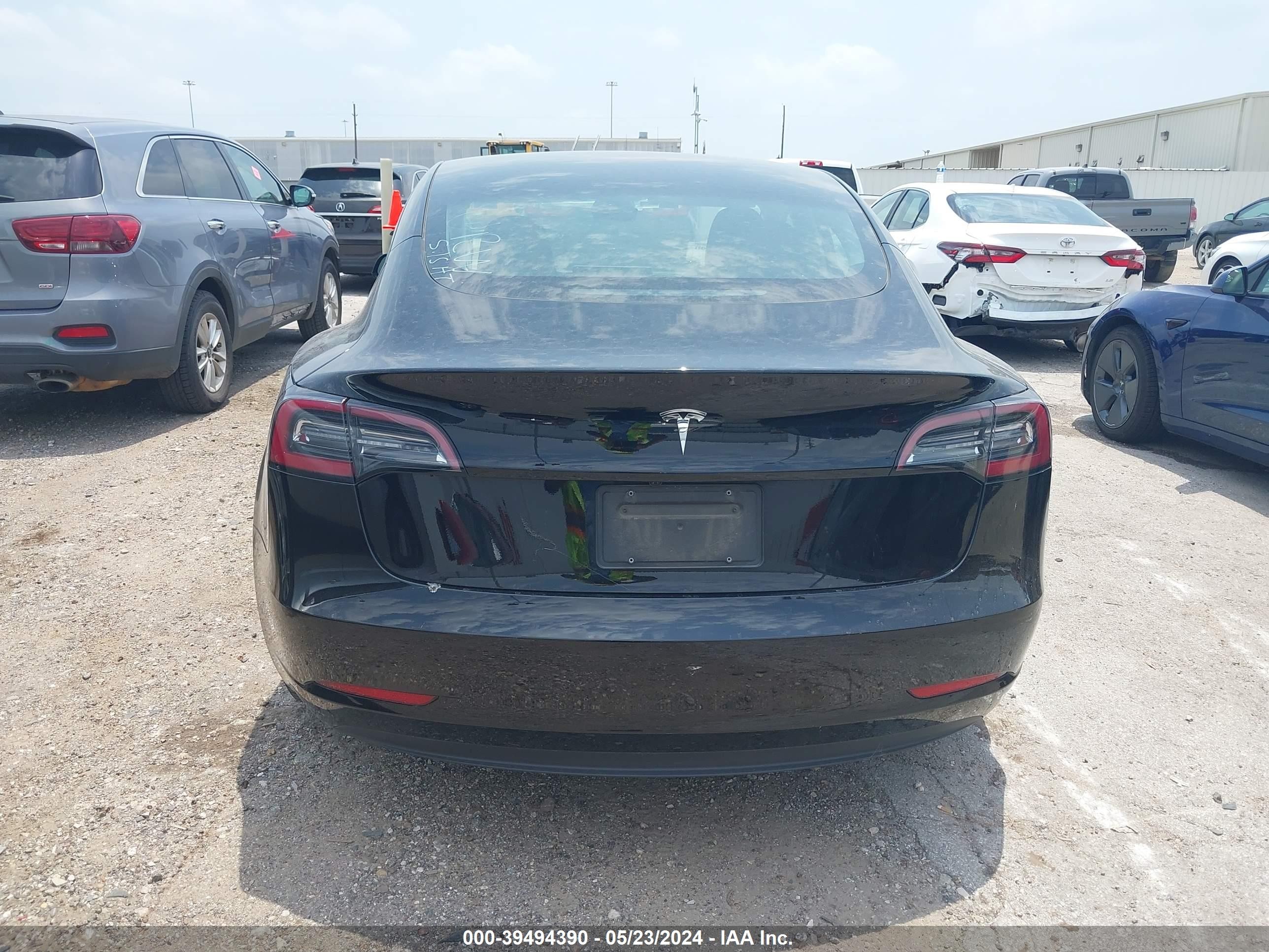 Photo 15 VIN: 5YJ3E1EA6PF437888 - TESLA MODEL 3 