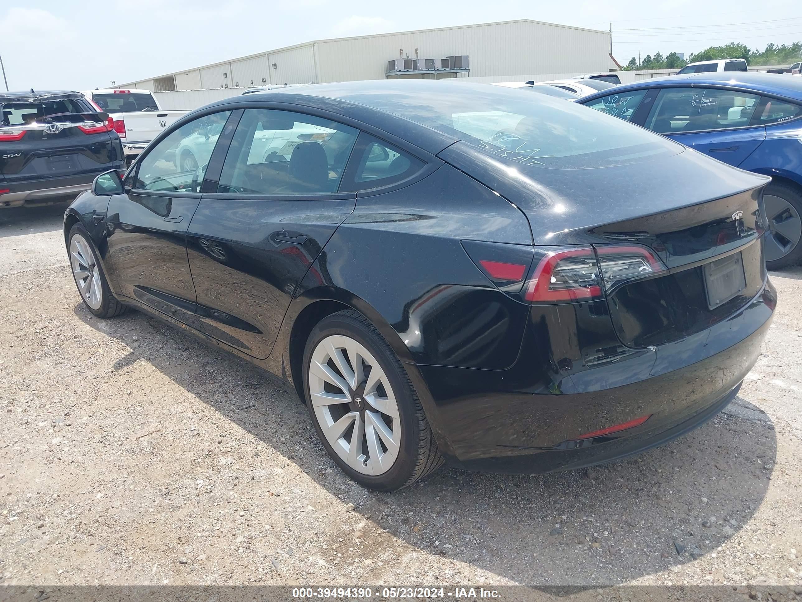 Photo 2 VIN: 5YJ3E1EA6PF437888 - TESLA MODEL 3 