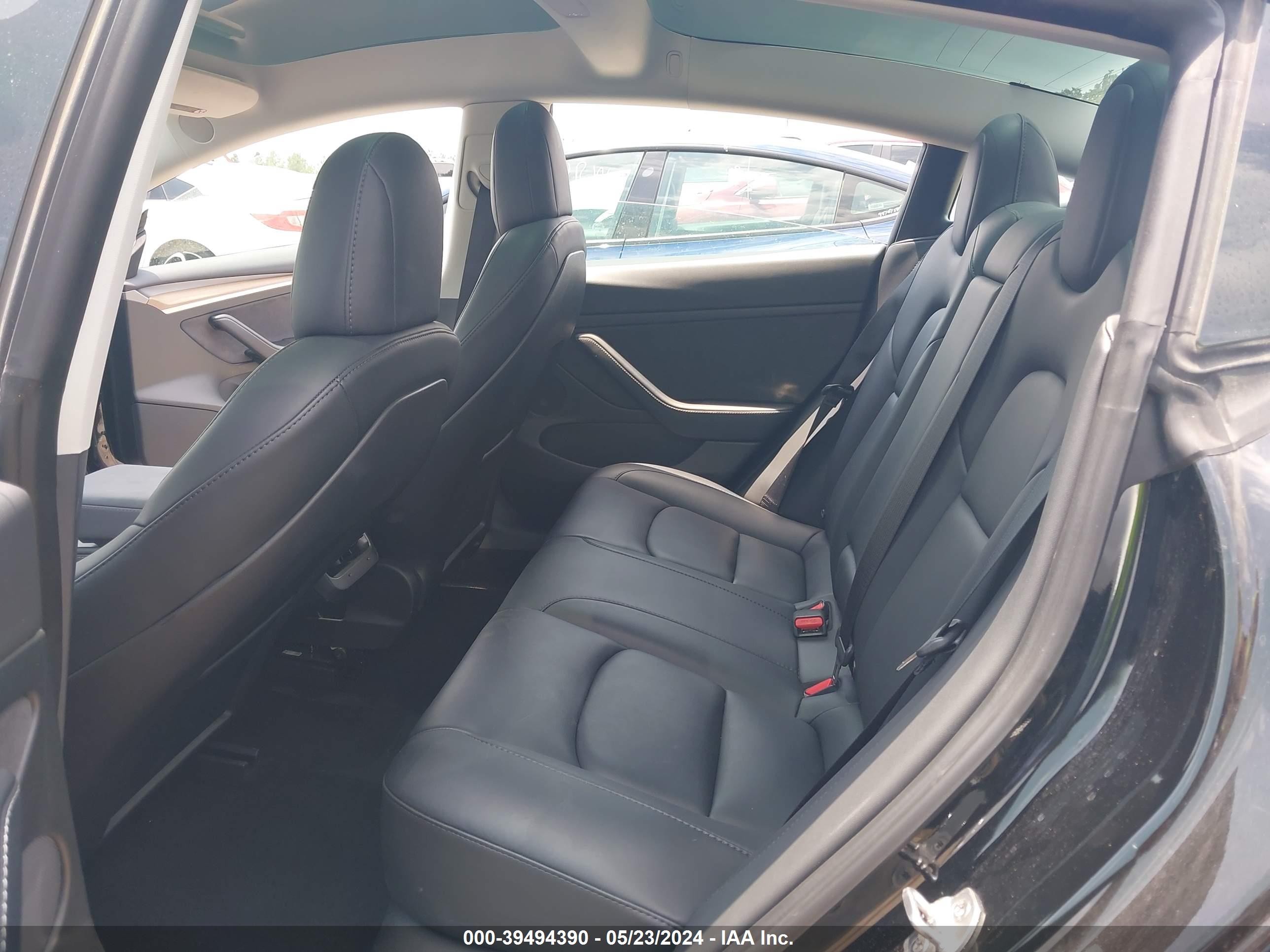 Photo 7 VIN: 5YJ3E1EA6PF437888 - TESLA MODEL 3 