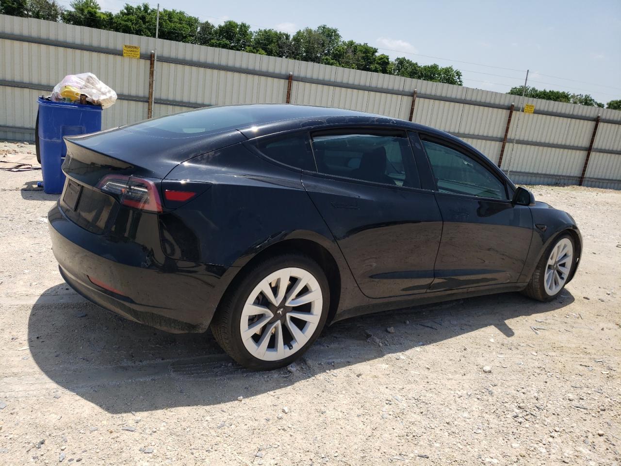 Photo 2 VIN: 5YJ3E1EA6PF490137 - TESLA MODEL 3 