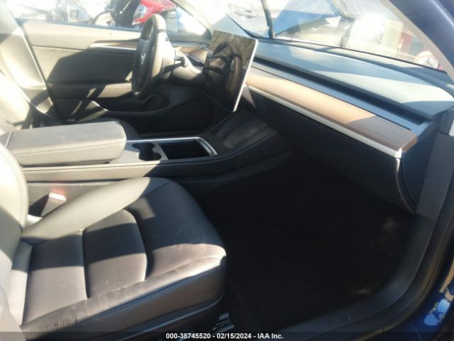 Photo 4 VIN: 5YJ3E1EA6PF492261 - TESLA MODEL 3 