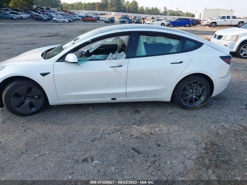 Photo 11 VIN: 5YJ3E1EA6PF562731 - TESLA MODEL 3 