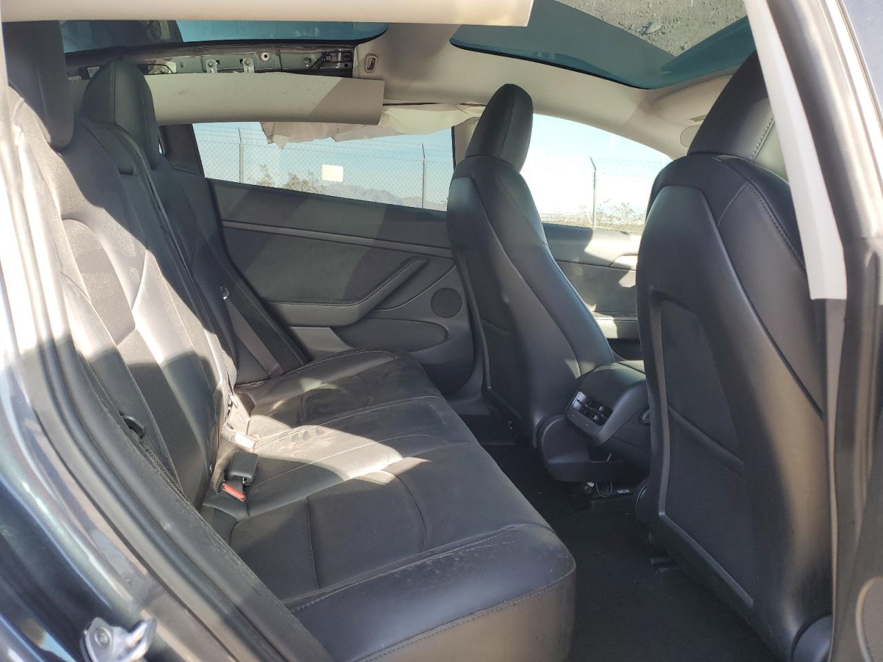 Photo 9 VIN: 5YJ3E1EA6PF584759 - TESLA MODEL 3 