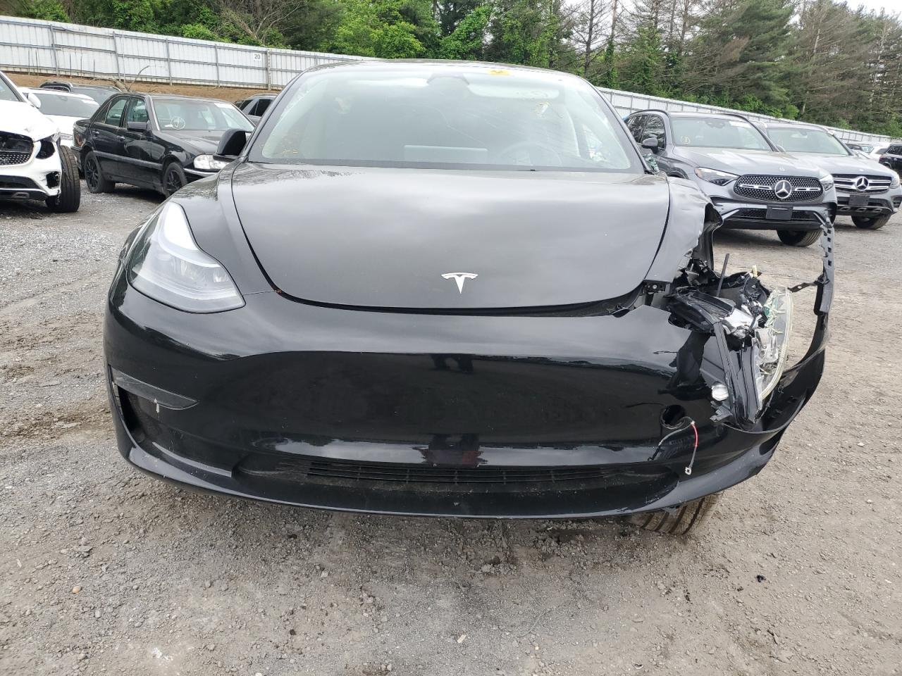 Photo 4 VIN: 5YJ3E1EA6PF651859 - TESLA MODEL 3 