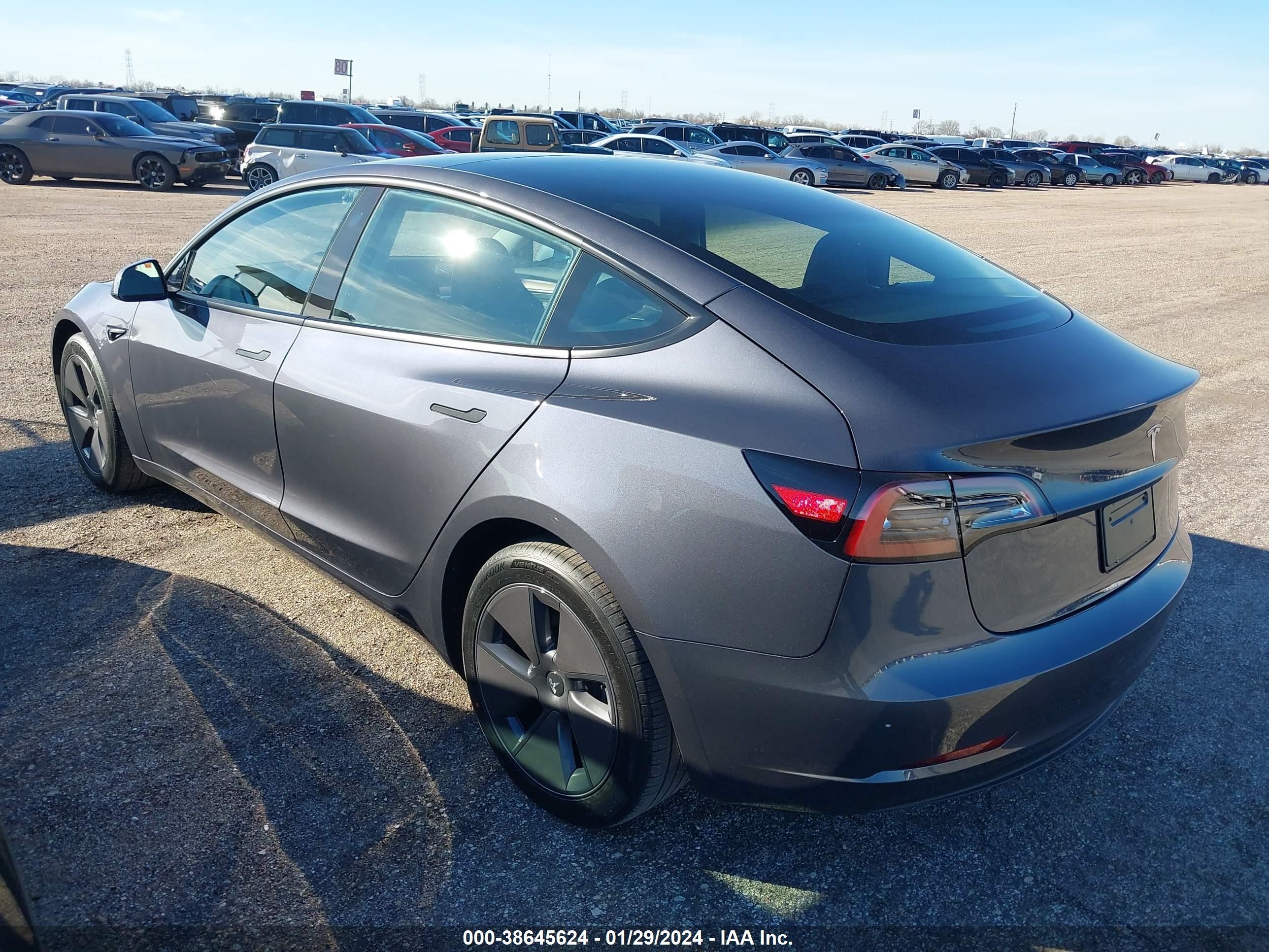 Photo 2 VIN: 5YJ3E1EA6PF709002 - TESLA MODEL 3 