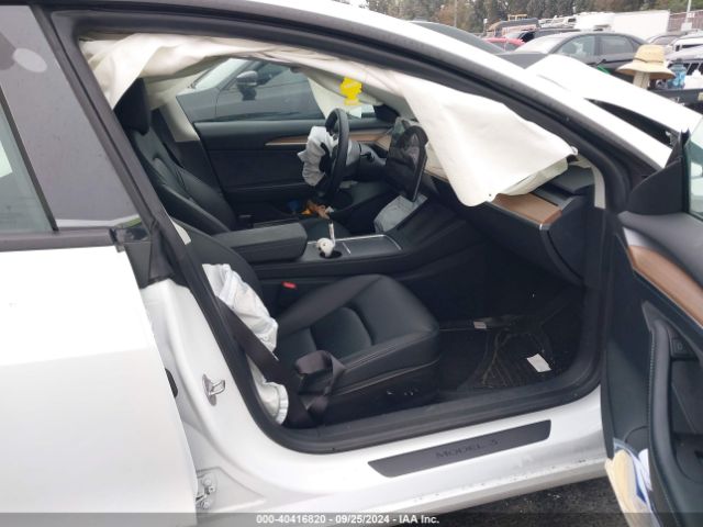 Photo 4 VIN: 5YJ3E1EA6PF713969 - TESLA MODEL 3 