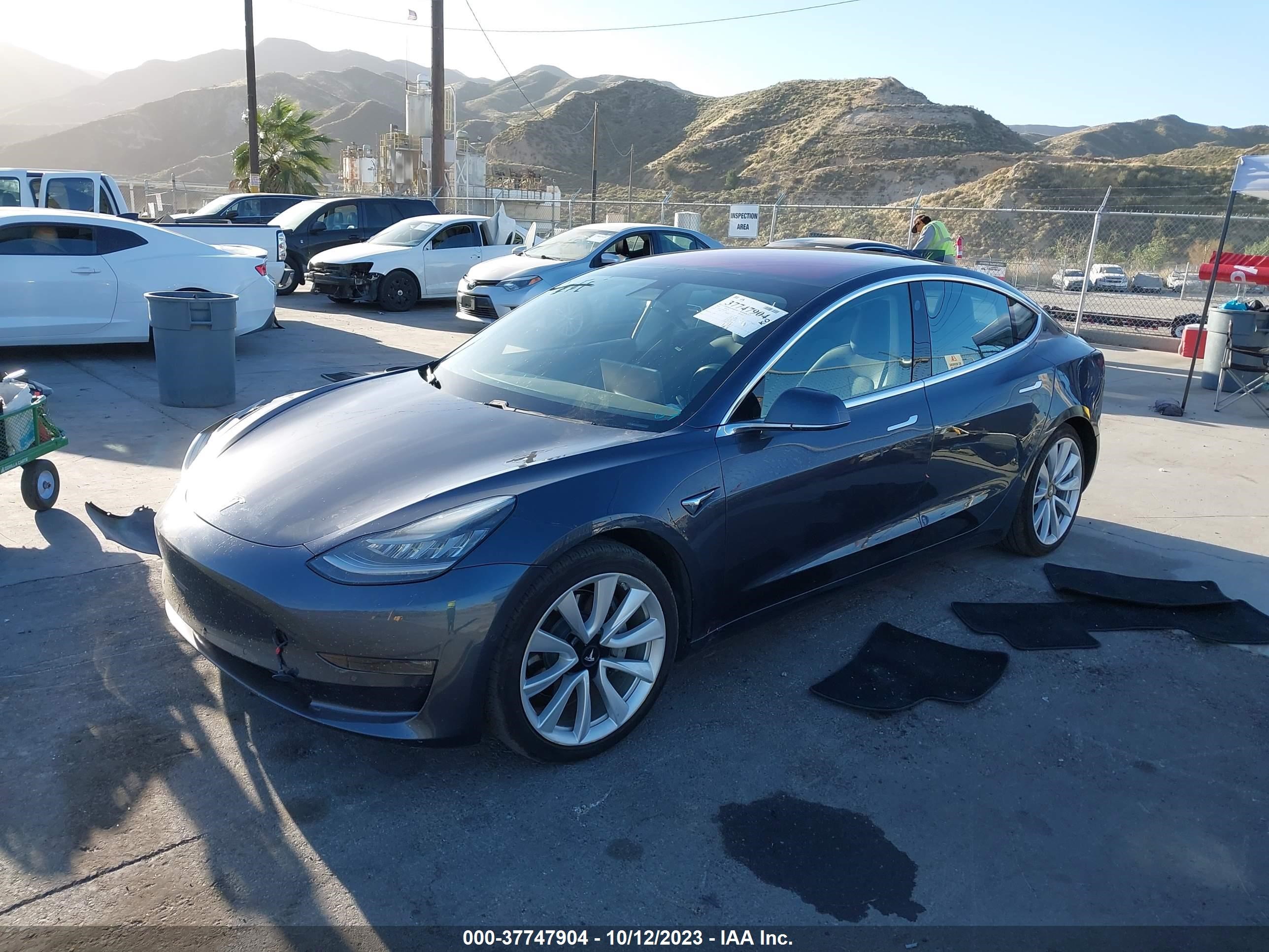 Photo 1 VIN: 5YJ3E1EA7JF007763 - TESLA MODEL 3 