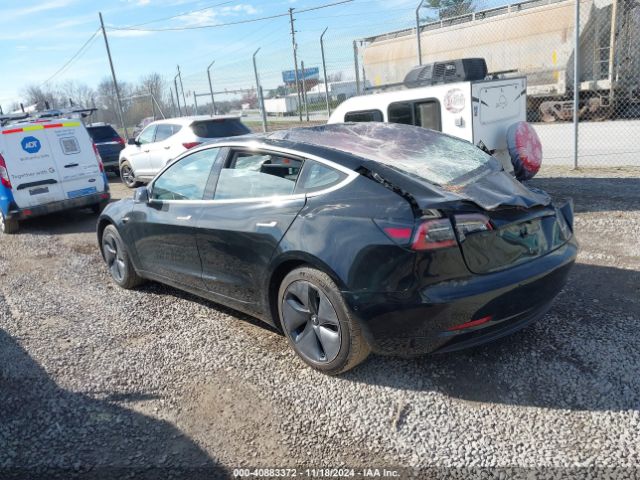 Photo 2 VIN: 5YJ3E1EA7JF018777 - TESLA MODEL 3 