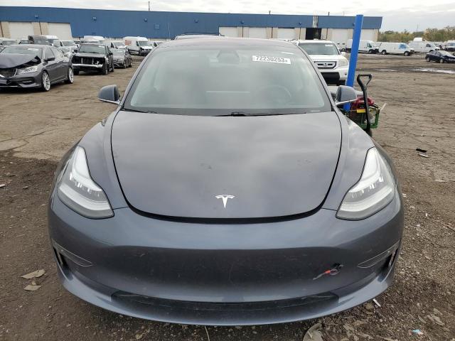 Photo 4 VIN: 5YJ3E1EA7JF030511 - TESLA MODEL 3 