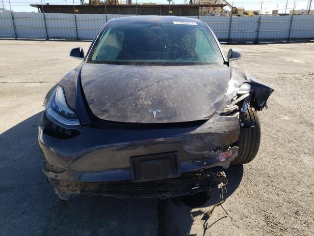 Photo 4 VIN: 5YJ3E1EA7JF035384 - TESLA MODEL 3 