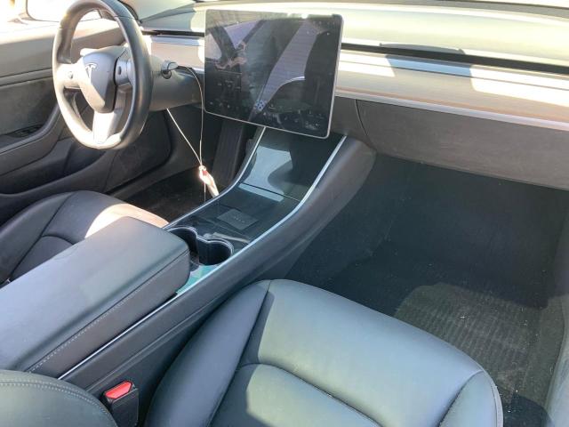 Photo 4 VIN: 5YJ3E1EA7JF038849 - TESLA MODEL 3 