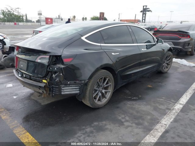 Photo 3 VIN: 5YJ3E1EA7JF040973 - TESLA MODEL 3 