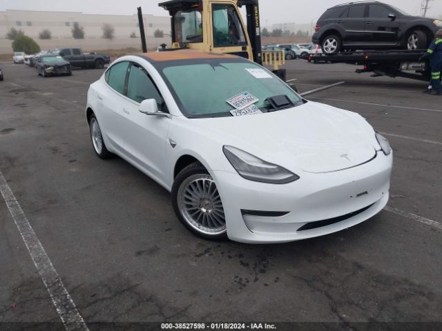 Photo 0 VIN: 5YJ3E1EA7JF042934 - TESLA MODEL 3 