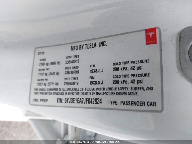 Photo 8 VIN: 5YJ3E1EA7JF042934 - TESLA MODEL 3 