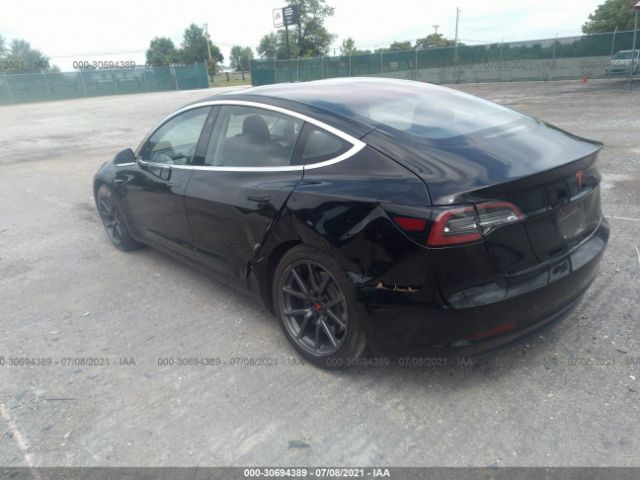 Photo 2 VIN: 5YJ3E1EA7JF044943 - TESLA MODEL 3 