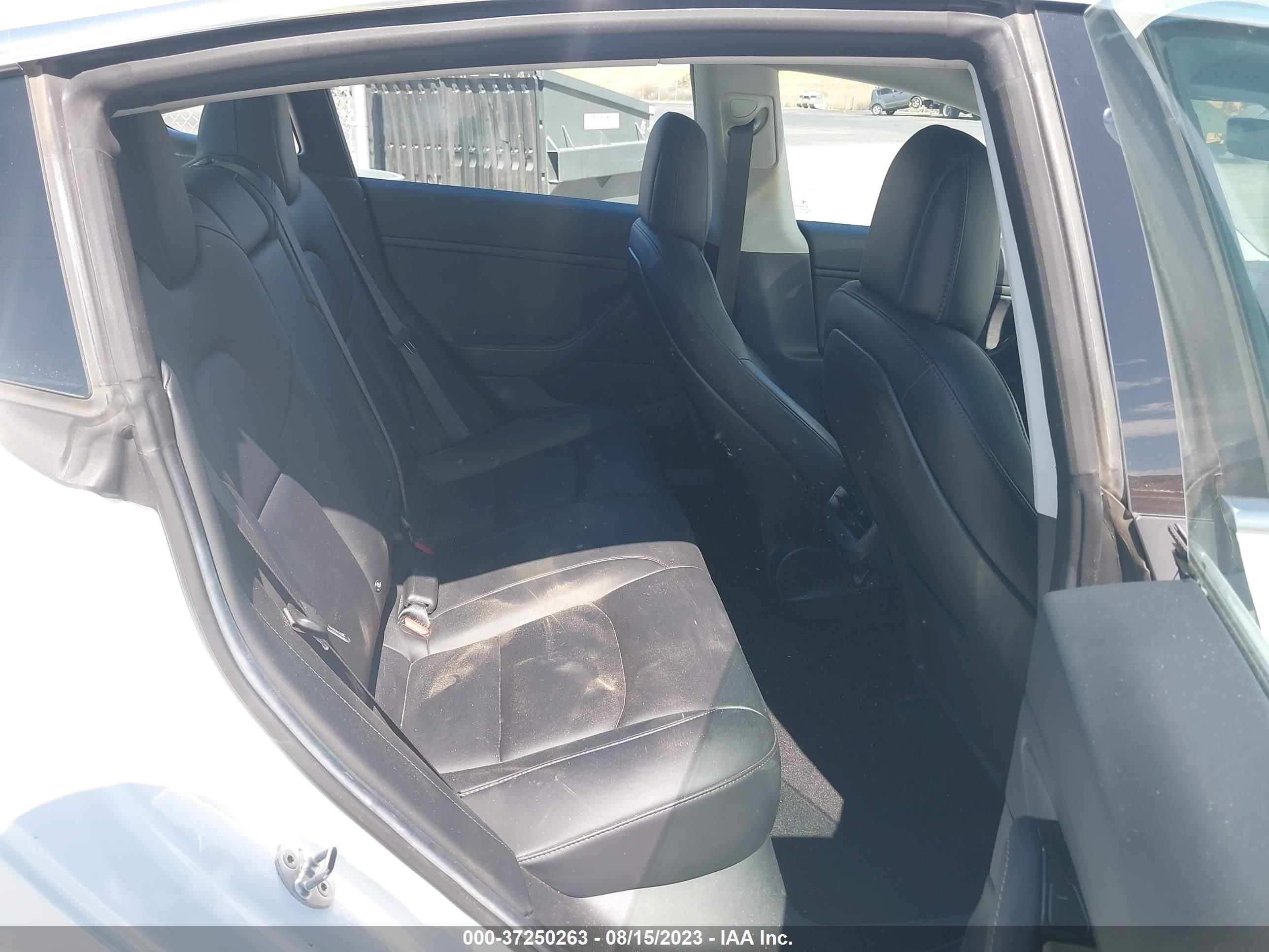 Photo 7 VIN: 5YJ3E1EA7JF046207 - TESLA MODEL 3 