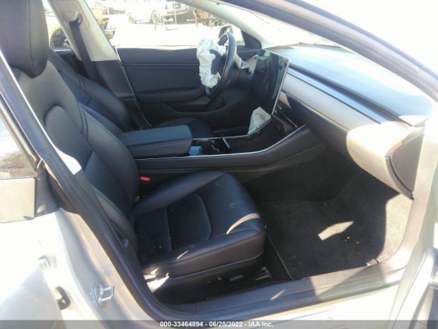 Photo 4 VIN: 5YJ3E1EA7JF048474 - TESLA MODEL 3 