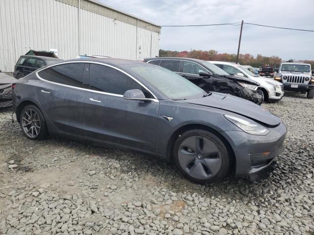 Photo 3 VIN: 5YJ3E1EA7JF077666 - TESLA MODEL 3 