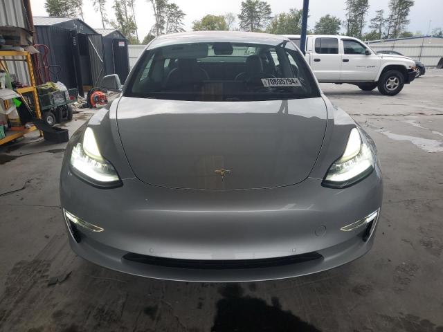 Photo 4 VIN: 5YJ3E1EA7JF106664 - TESLA MODEL 3 