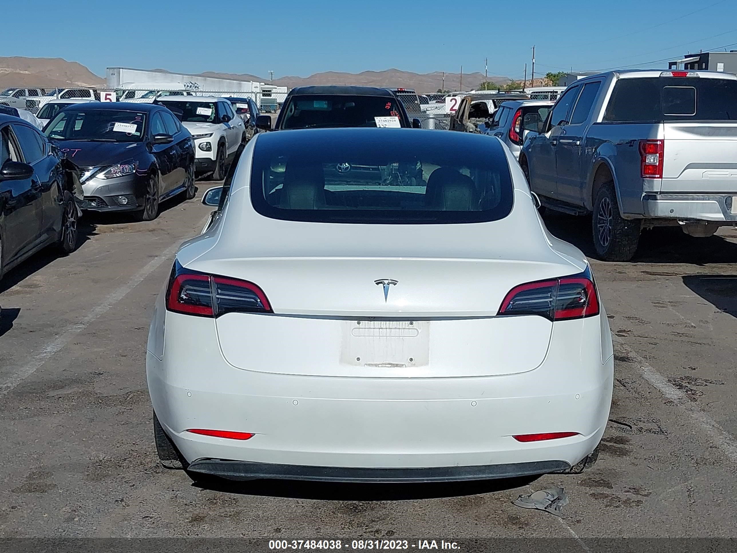 Photo 13 VIN: 5YJ3E1EA7JF126476 - TESLA MODEL 3 