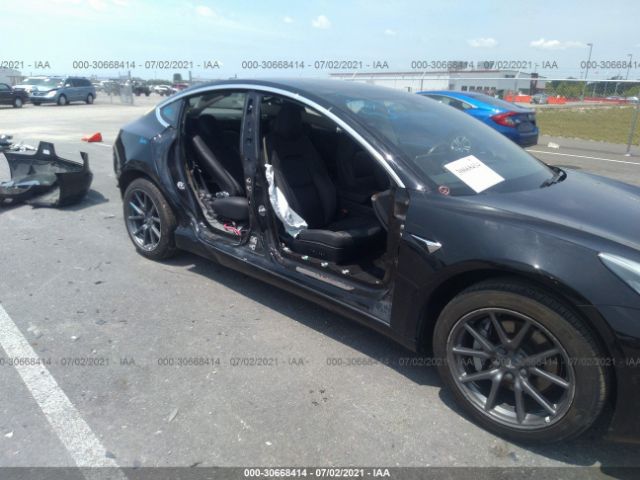 Photo 5 VIN: 5YJ3E1EA7JF151958 - TESLA MODEL 3 