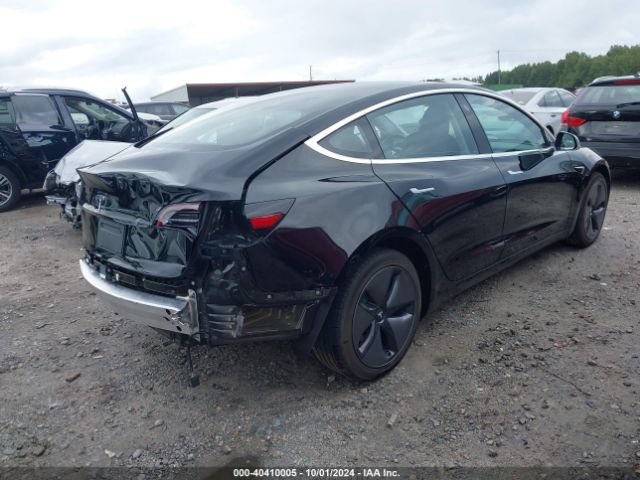 Photo 3 VIN: 5YJ3E1EA7JF152723 - TESLA MODEL 3 