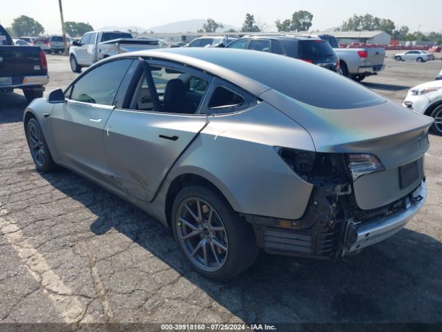 Photo 2 VIN: 5YJ3E1EA7KF394610 - TESLA MODEL 3 