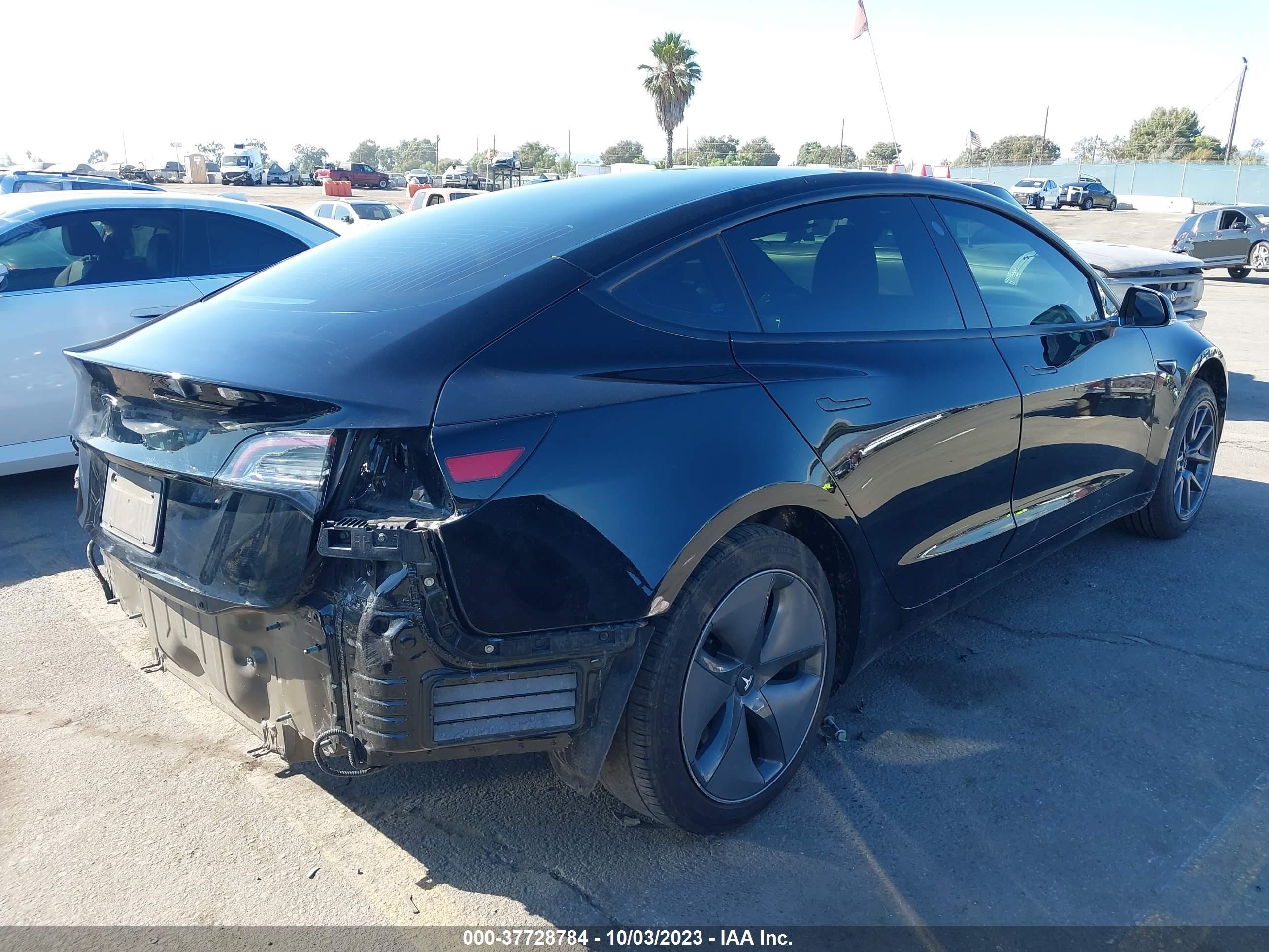 Photo 3 VIN: 5YJ3E1EA7KF410398 - TESLA MODEL 3 